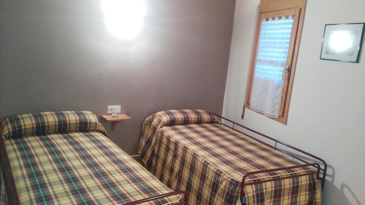 Bilanayur Hotel Alberuela de la Liena Екстериор снимка